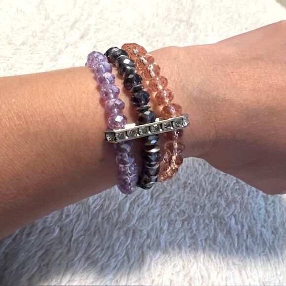 3 Strand Lavander Tan Faceted Beads Silvertone Rhinestone Band Elastic Bracelet - Picture 3 of 4